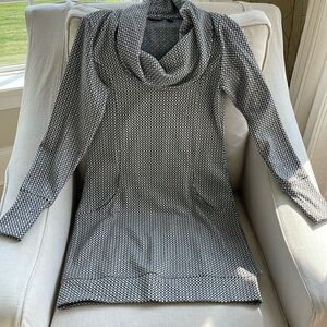 Size Small Merrill knit black and white dress.